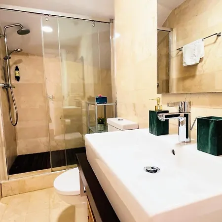 Apartament Homely Felix Saenz Malaguese