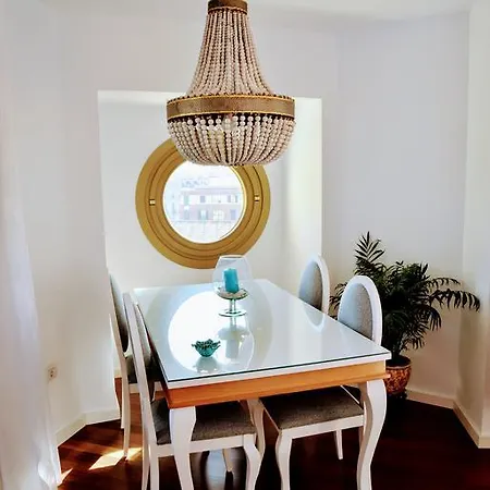 Homely Felix Saenz Malaguese Apartment Malaga